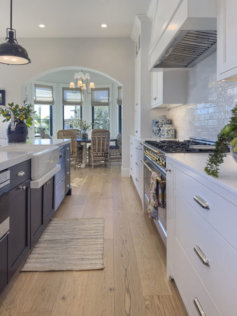 Close view of the modern kitchen area